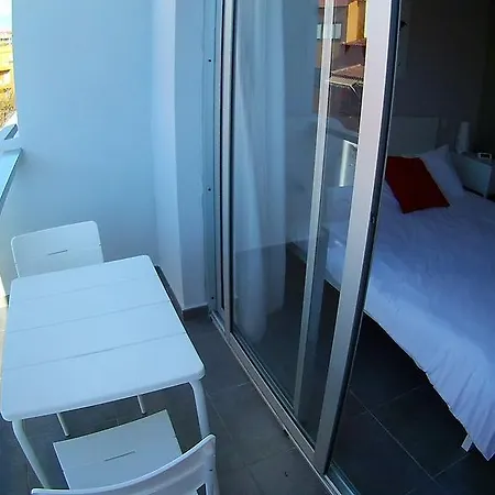 Iriarte 52-4 Apartment *